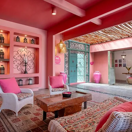Pinkcoco Gili Trawangan - Constant Surprises - For Cool Adults Only-2